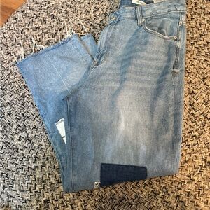 Kensie Blue Straight Jeans with Distressed Look